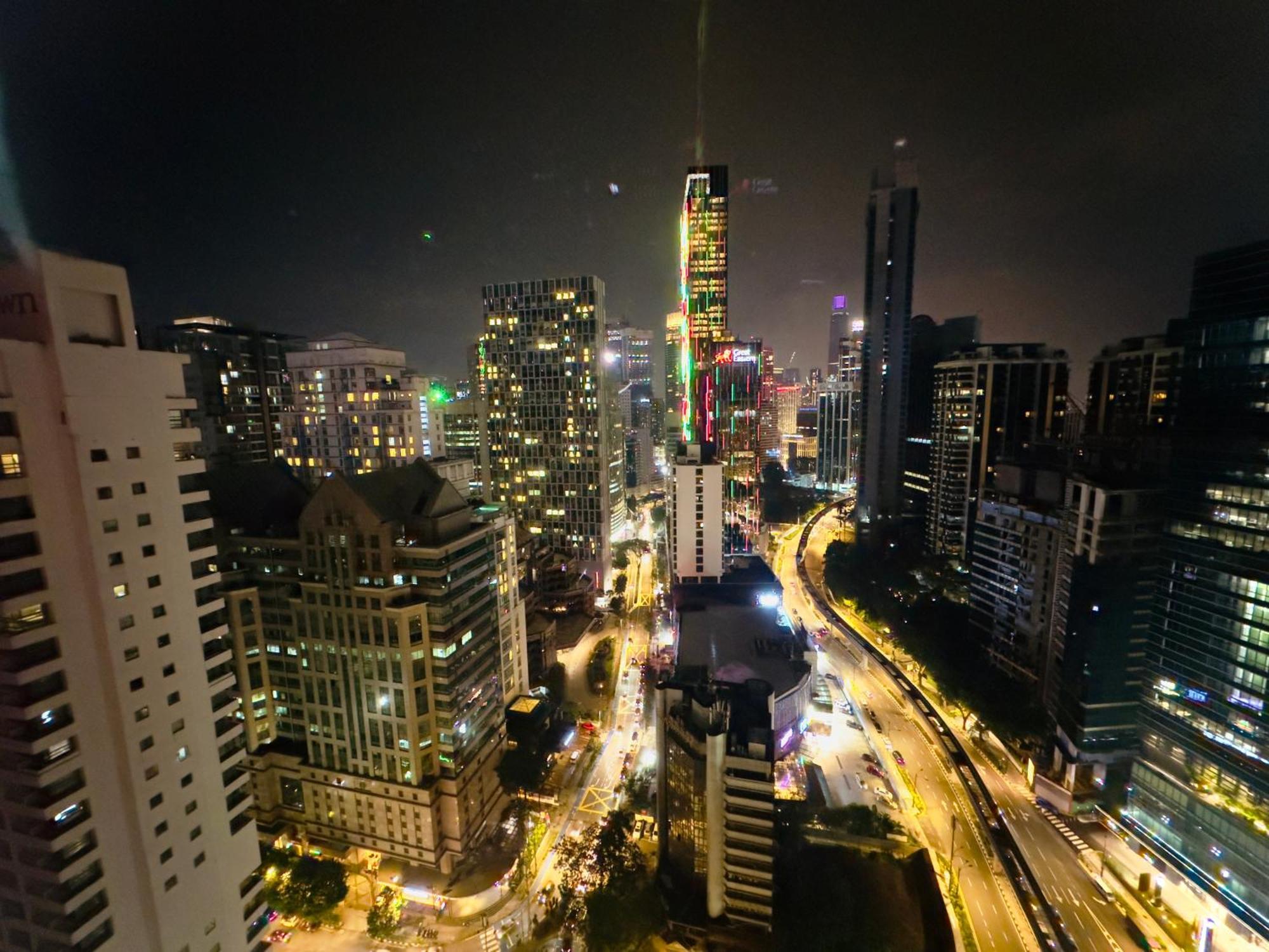 Vortex Suites Klcc Homes-365 Куала-Лумпур Экстерьер фото