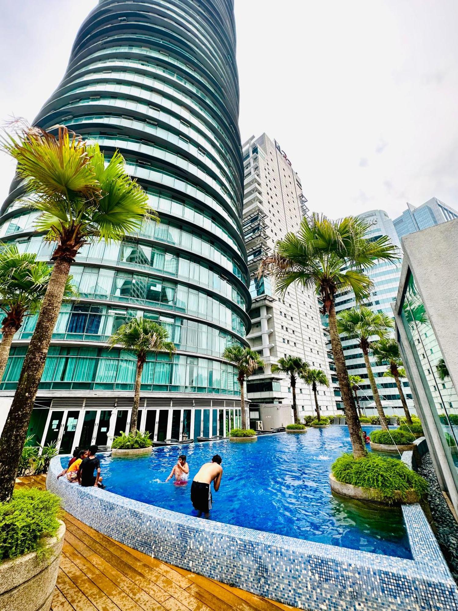 Vortex Suites Klcc Homes-365 Куала-Лумпур Экстерьер фото